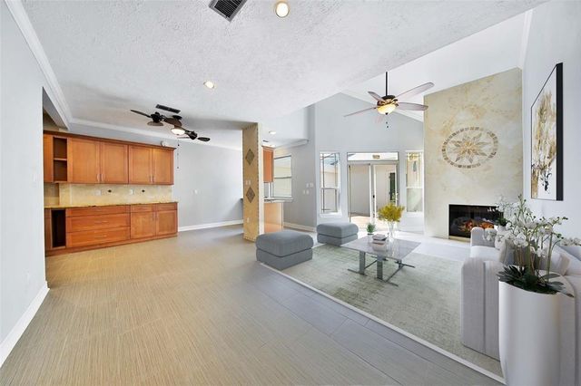 652 N Eldridge Parkway, Houston, TX 77079