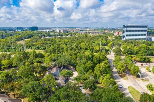 652 N Eldridge Parkway, Houston, TX 77079