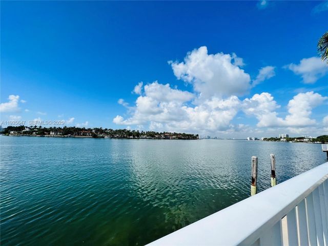 946 Bay Dr 4, Miami Beach, FL 33141