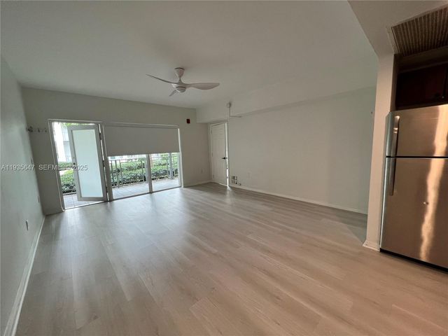 946 Bay Dr 4, Miami Beach, FL 33141