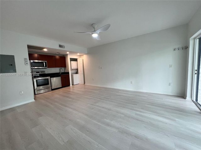 946 Bay Dr 4, Miami Beach, FL 33141