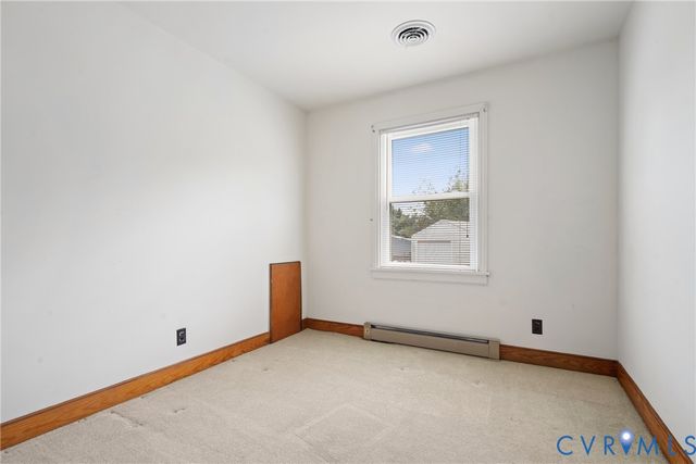 11405 Karen Dr, Ashland, VA 23005