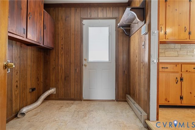 11405 Karen Dr, Ashland, VA 23005