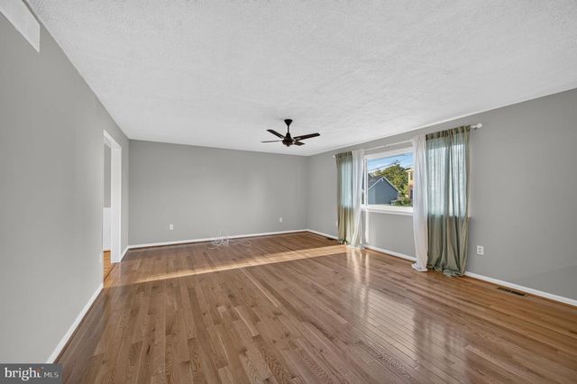 6584 BRENTWOOD RD, Linthicum Heights, MD 21090