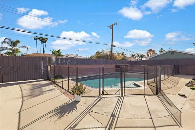 1274 N San Antonio, Pomona, CA 91767