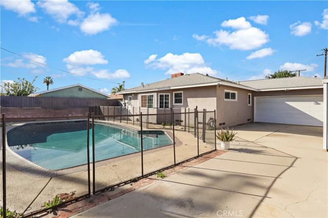 1274 N San Antonio, Pomona, CA 91767
