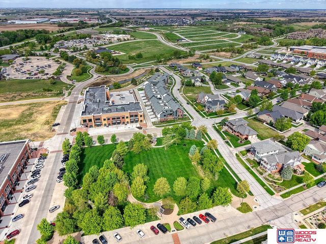701 Blue Sage Boulevard, Lincoln, NE 68521