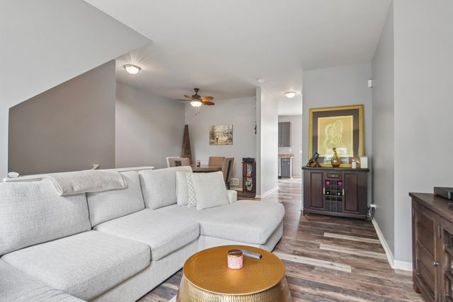 105 Station Park Circle, Grayslake, IL 60030