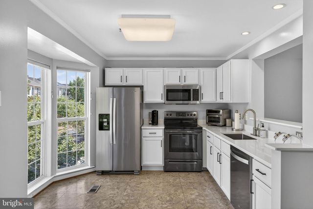 9320 GARST DR, Manassas, VA 20110