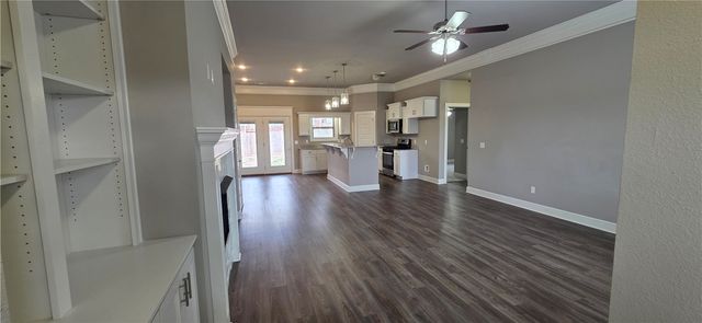 902 Sugar Loaf Street, Prairie Grove, AR 72753