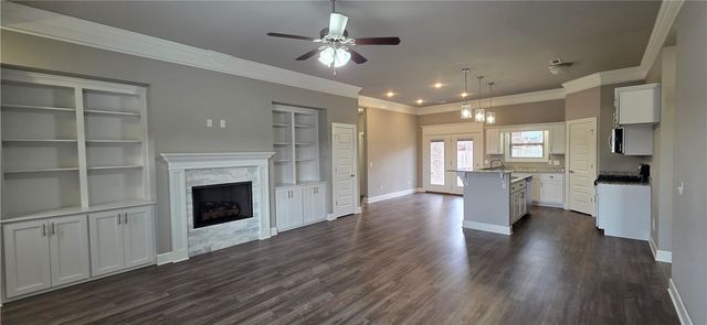 902 Sugar Loaf Street, Prairie Grove, AR 72753