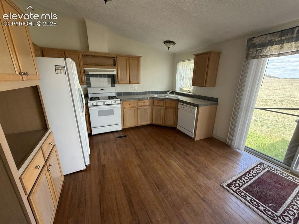 415 Oak Grove Circle, Westcliffe, CO 81252 — photo 3