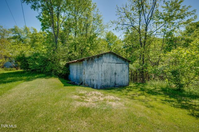 1940 Allison Road, Piney Flats, TN 37686