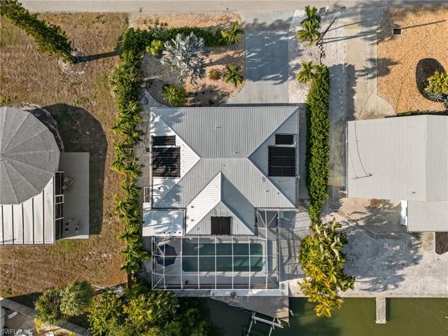 8324 Lagoon RD, Fort Myers Beach, FL 33931