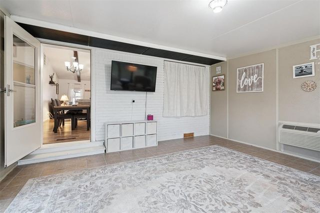 840 General Senter Drive, Midwest City, OK 73110