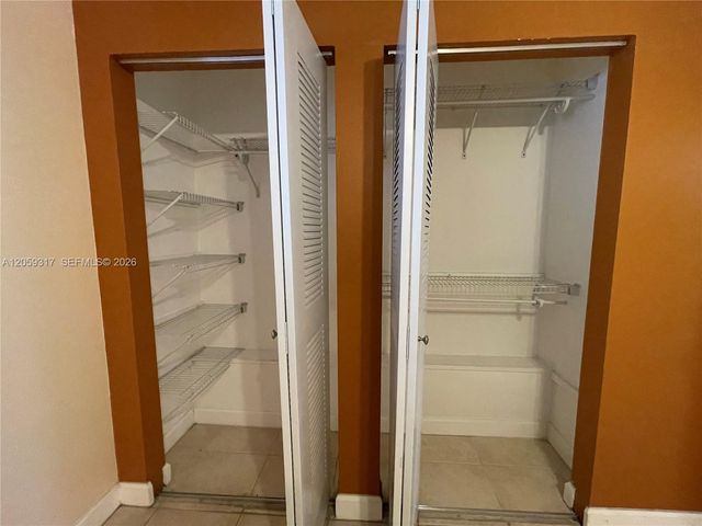 8600 SW 109th Ave 4-220, Miami, FL 33173