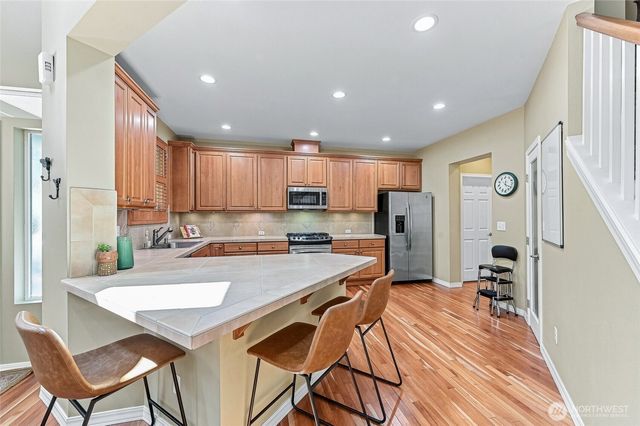 12026 Big Leaf Way NE, Redmond, WA 98053