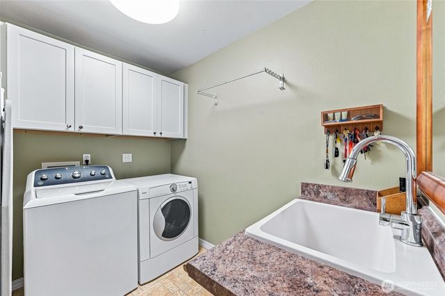 12026 Big Leaf Way NE, Redmond, WA 98053