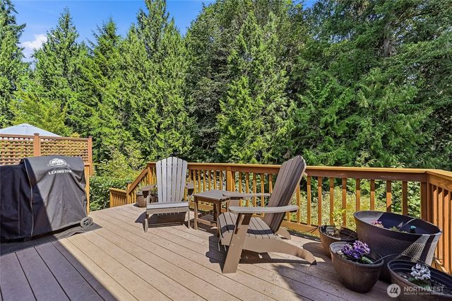 12026 Big Leaf Way NE, Redmond, WA 98053
