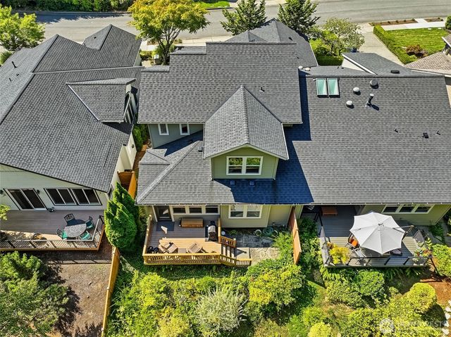 12026 Big Leaf Way NE, Redmond, WA 98053