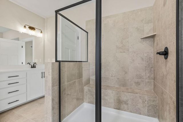 2305 LARKSPUR Lane, Kearney, MO 64060