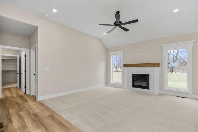 2305 LARKSPUR Lane, Kearney, MO 64060