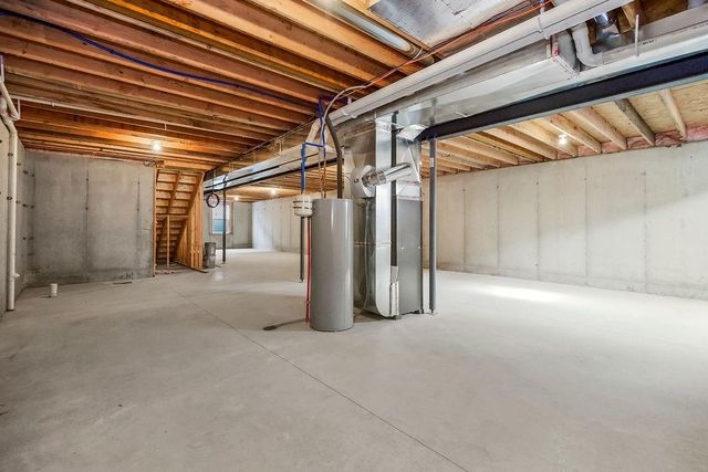 2305 LARKSPUR Lane, Kearney, MO 64060