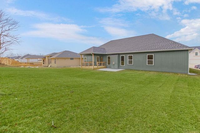 2305 LARKSPUR Lane, Kearney, MO 64060