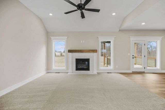 2305 LARKSPUR Lane, Kearney, MO 64060