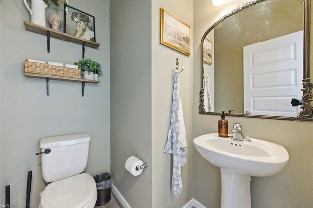 181 Peck LN, Suffolk, VA 23434