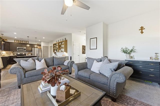 181 Peck LN, Suffolk, VA 23434