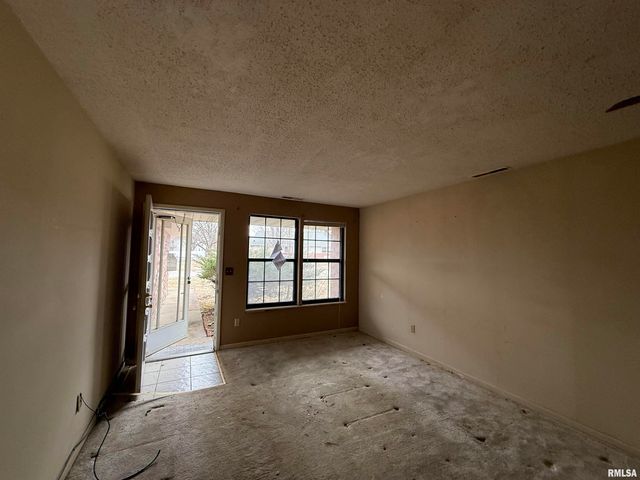 3418 W Dorchester Rdg A-1, Peoria, IL 61604