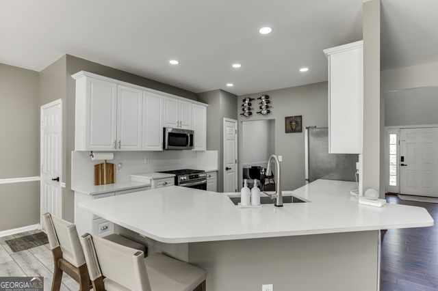 170 River Circle, Lawrenceville, GA 30043