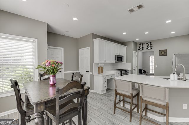 170 River Circle, Lawrenceville, GA 30043