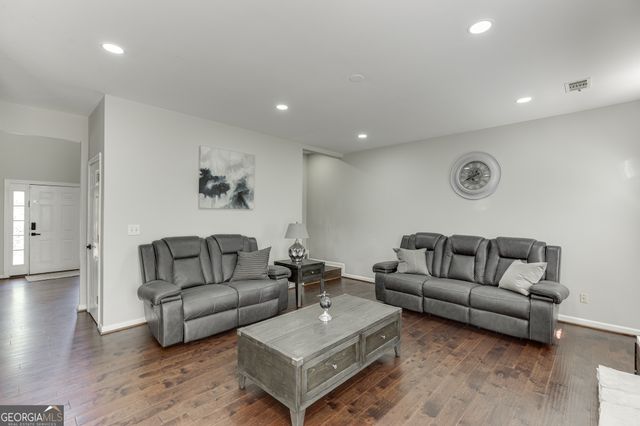 170 River Circle, Lawrenceville, GA 30043