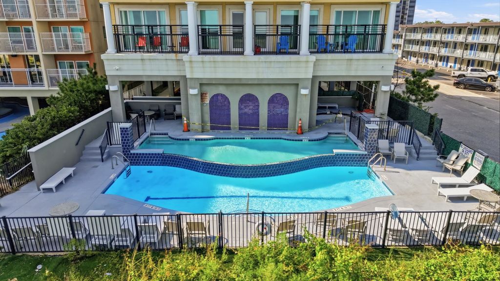 701 S Ocean Blvd. ENTIRE BUILDING AND LOT, Myrtle Beach, SC 29577 — photo 2