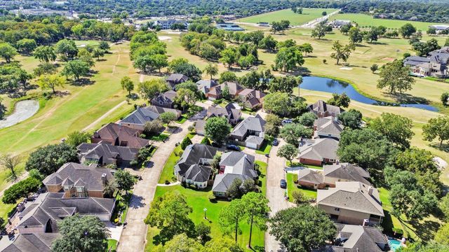 2007 N Greens Boulevard, Richmond, TX 77406