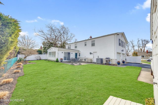 1304 W Magnolia Avenue, Sea Girt, NJ 08750