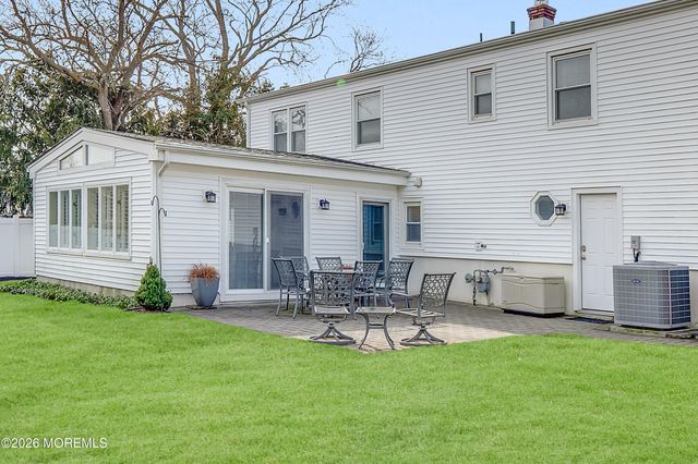 1304 W Magnolia Avenue, Sea Girt, NJ 08750