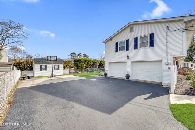 1304 W Magnolia Avenue, Sea Girt, NJ 08750