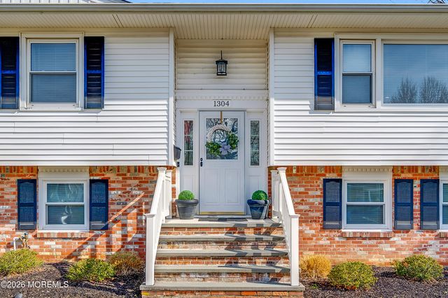 1304 W Magnolia Avenue, Sea Girt, NJ 08750