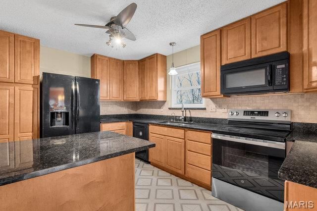 5193 N Royale Drive, Imperial, MO 63052