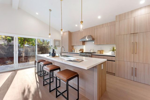 625 Empey Way, San Jose, CA 95128