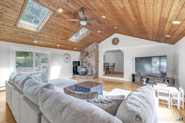 1 Brownson Drive, Shelton, CT 06484