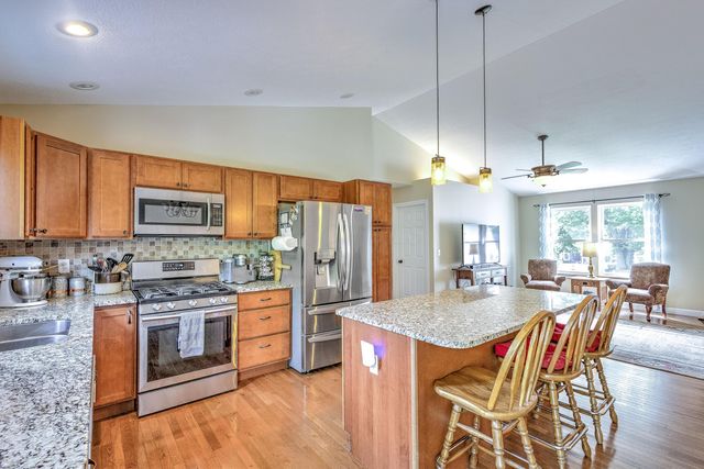 3806 Apple Valley Drive, Howard, OH 43028