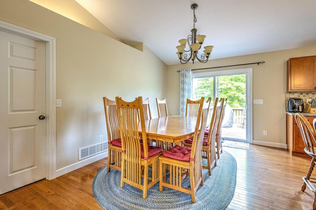 3806 Apple Valley Drive, Howard, OH 43028