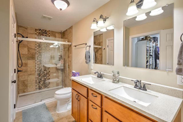 3806 Apple Valley Drive, Howard, OH 43028