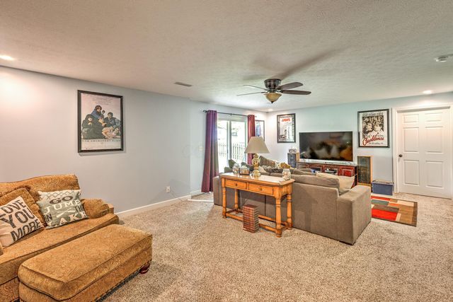 3806 Apple Valley Drive, Howard, OH 43028