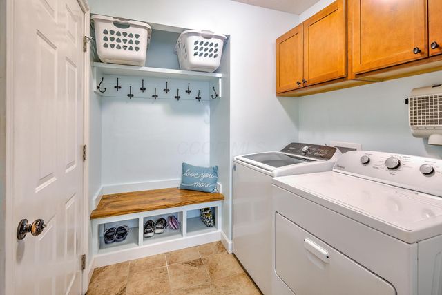 3806 Apple Valley Drive, Howard, OH 43028