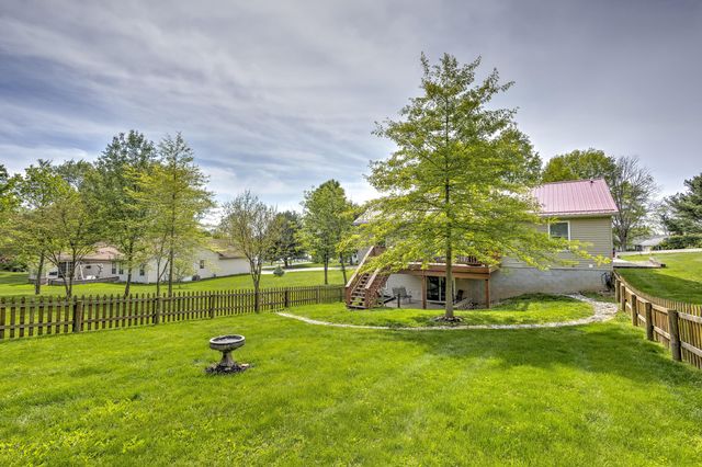 3806 Apple Valley Drive, Howard, OH 43028